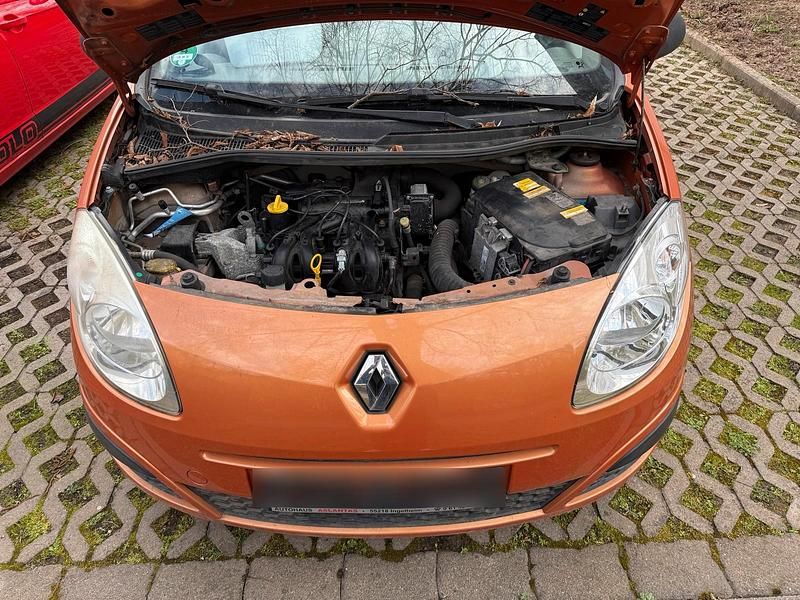 Gebraucht Renault Twingo 57 PS (41 kW) 2008 Orange Kleinwagen