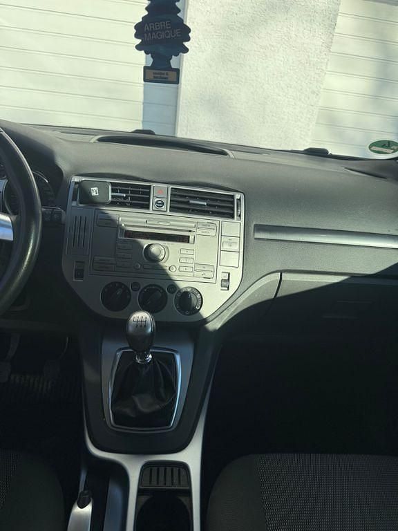 Gebraucht Ford Kuga Trend 140 PS (102 kW) 2010 Grau SUV