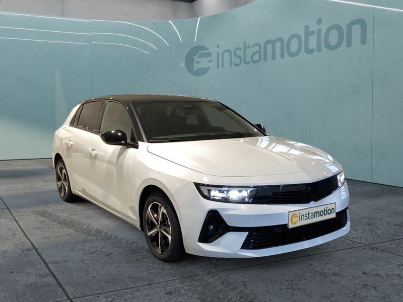 Weiß Neu 2024 Opel Astra Limousine | 30.740 € (Etwas zu teuer) - Bild 1/4