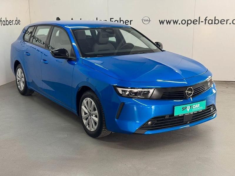Gebraucht Opel Astra Enjoy 131 PS (96 kW) 2023 Blau Kombi