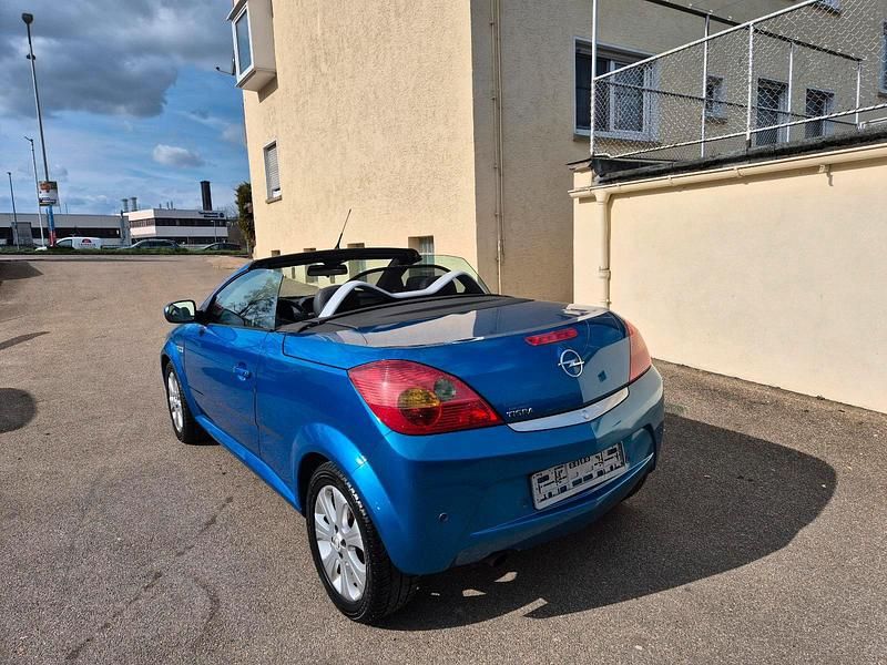 Gebraucht Opel Tigra 90 PS (66 kW) 2009 Blau Cabrio