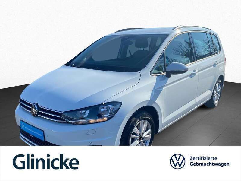 Weiß Gebraucht 2024 VW Touran Comfortline Van / Kleinbus | 29.833 € (Fairer Preis) - Bild 1/3