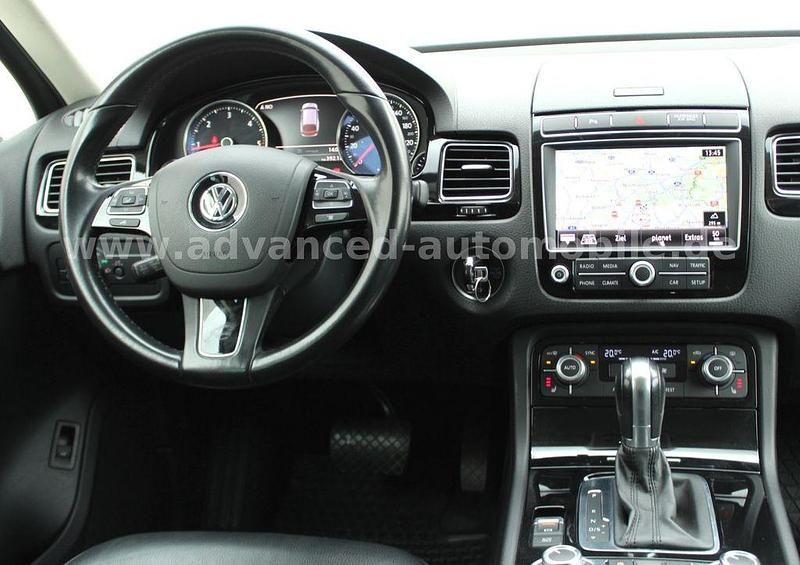 Gebraucht VW Touareg Terrain Tech 262 PS (192 kW) 2017 Grau SUV