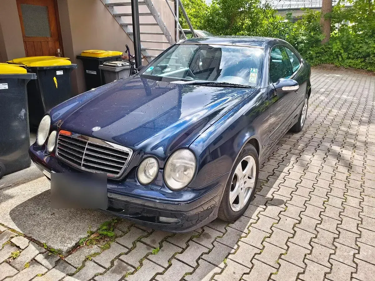 Gebraucht Mercedes CLK230 197 PS (144 kW) 2001 Blau Coupé
