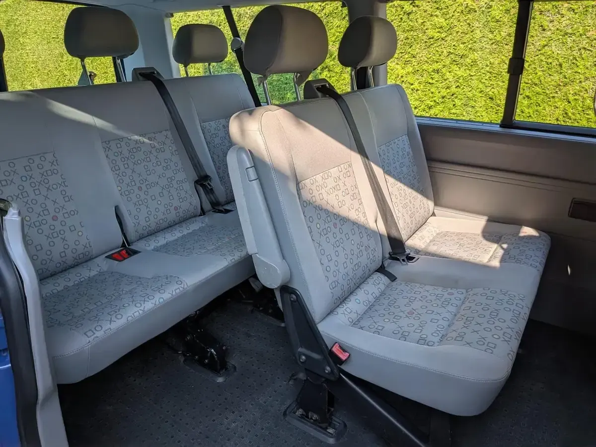 Gebraucht VW Caravelle 130 PS (95 kW) 2009 Blau Van