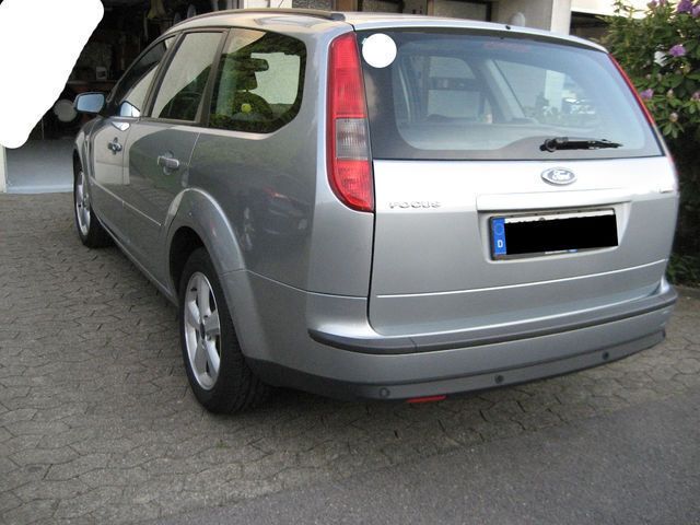Gebraucht Ford Focus Titanium 136 PS (100 kW) 2005 Silber metallic Kombi