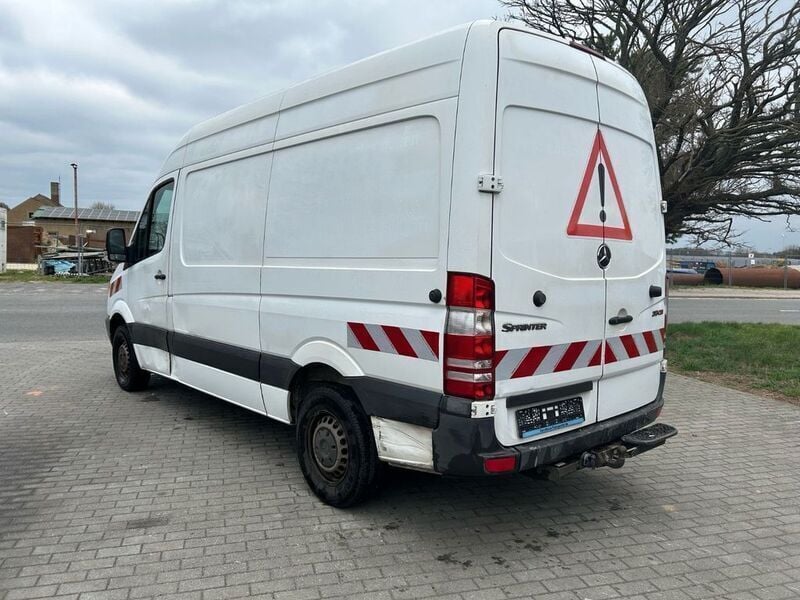 Gebraucht Mercedes Sprinter 129 PS (94 kW) 2012 Weiß Van