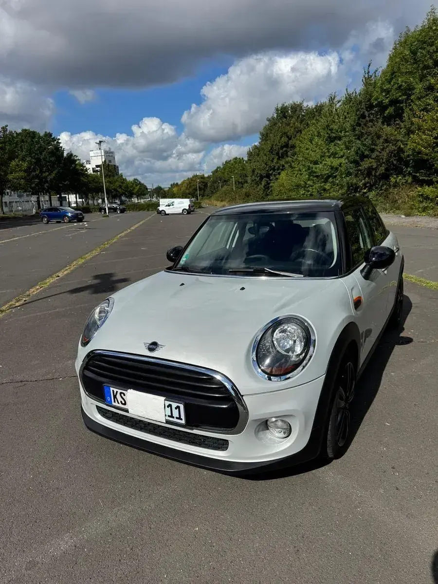 Gebraucht Mini Cooper 136 PS (100 kW) 2018 Silber Kleinwagen