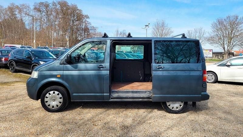 Gebraucht VW T5 131 PS (96 kW) 2007 Grau Van