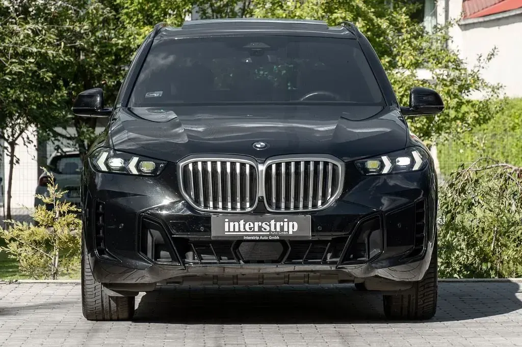 Gebraucht BMW X5 M Sport 352 PS (258 kW) 2025 Schwarz SUV