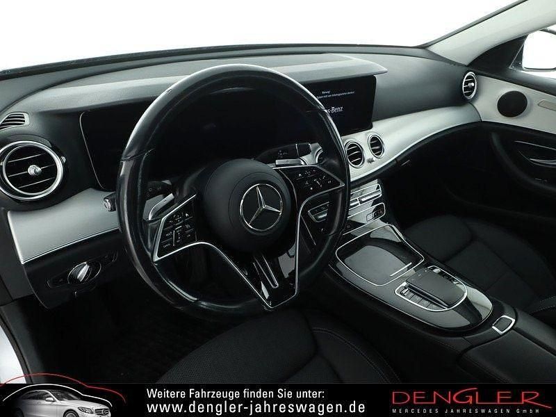 Second-hand Mercedes E220 Avantgarde 200 CP (147 kW) 2022 Argintiu Berlinǎ