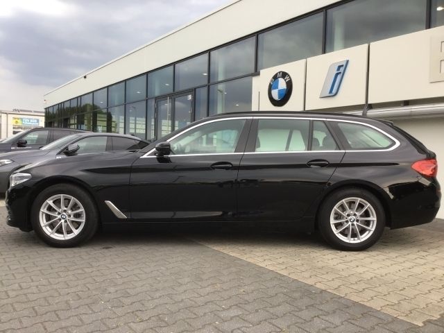 Gebraucht BMW 520 190 PS (139 kW) 2019 Schwarz Kombi