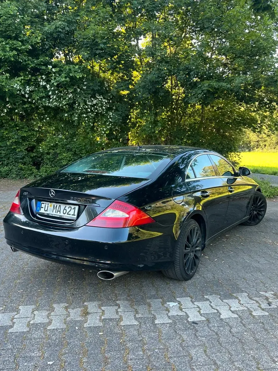 Gebraucht Mercedes CLS320 224 PS (164 kW) 2007 Schwarz Limousine