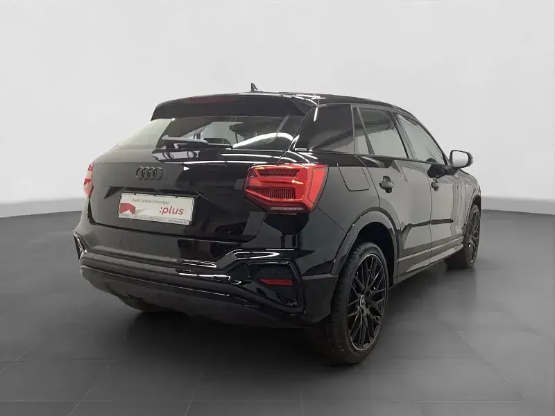 Neu Audi Q2 S-Line 150 PS (110 kW) 2026 Schwarz SUV