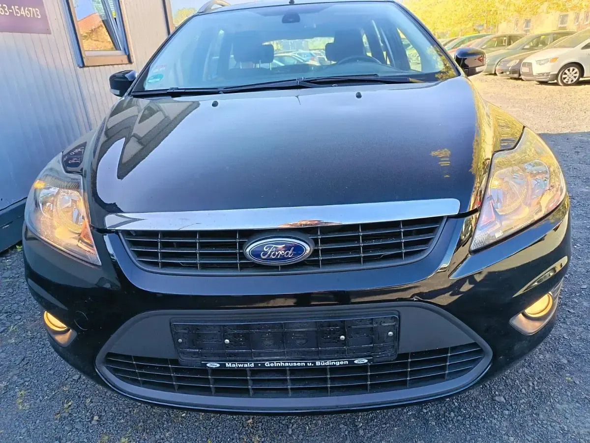 Usata Ford Focus 104 CV (76 kW) 2010 Nero Station wagon
