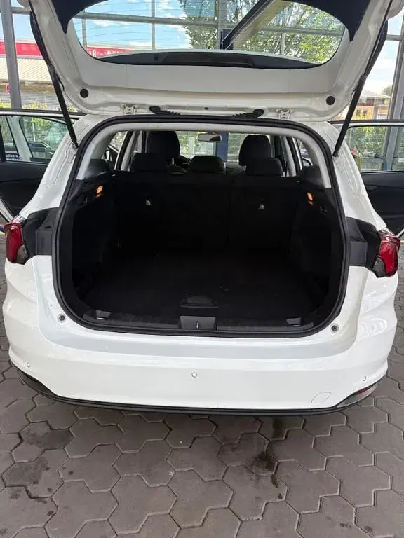 Gebraucht Fiat Tipo Lounge 120 PS (88 kW) 2019 Weiß Limousine