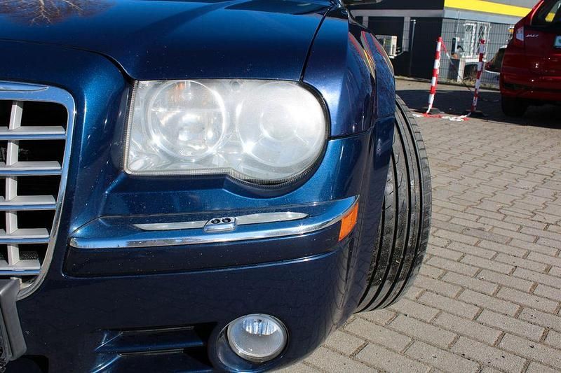 Gebraucht Chrysler 300C 218 PS (160 kW) 2005 Blau Limousine