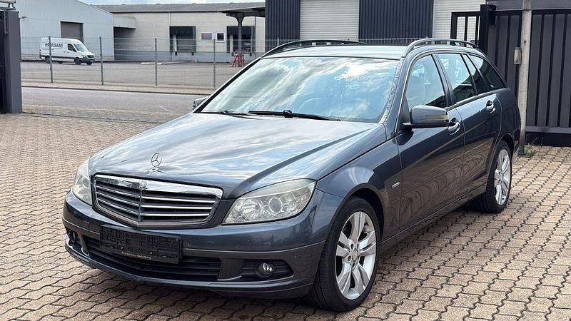 Grau Gebraucht 2010 Mercedes C250 Limousine | 3.490 € (Superpreis) - Bild 1/4