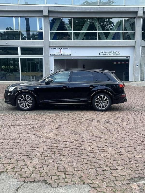 Schwarz Gebraucht 2019 Audi Q7 S-Line SUV | 66.800 € - Bild 1/4
