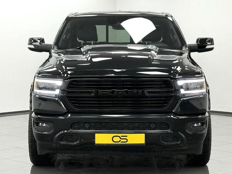 Gebraucht Dodge Ram 401 PS (294 kW) 2021 Schwarz Pickup