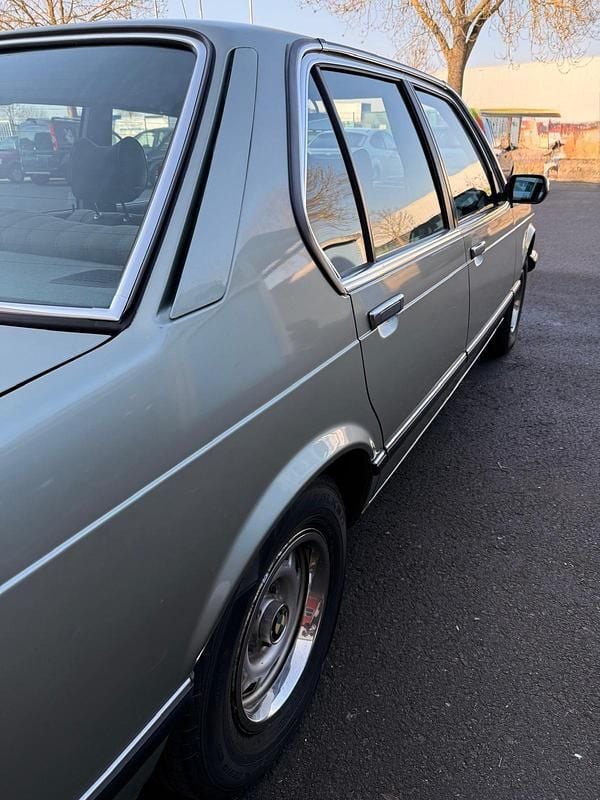 Gebraucht BMW 728 Basis 184 PS (135 kW) 1982 Grün Limousine