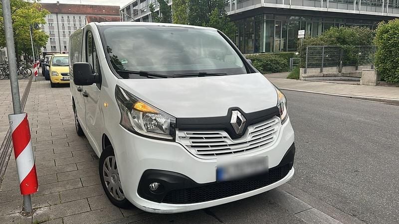 Gebraucht Renault Trafic 2015 Van / Kleinbus