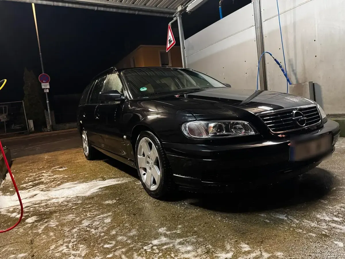 Gebraucht Opel Omega 150 PS (110 kW) 2004 Schwarz Kombi