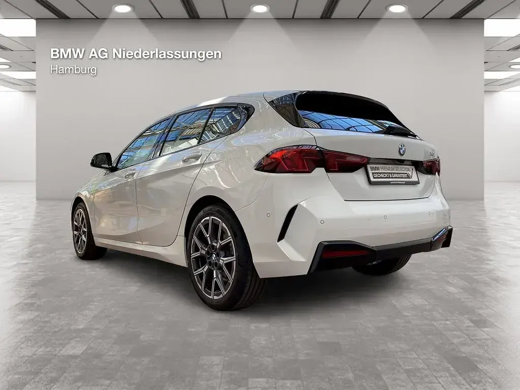 Gebraucht BMW 120 Shadowline 156 PS (114 kW) 2025 Weiß Kleinwagen