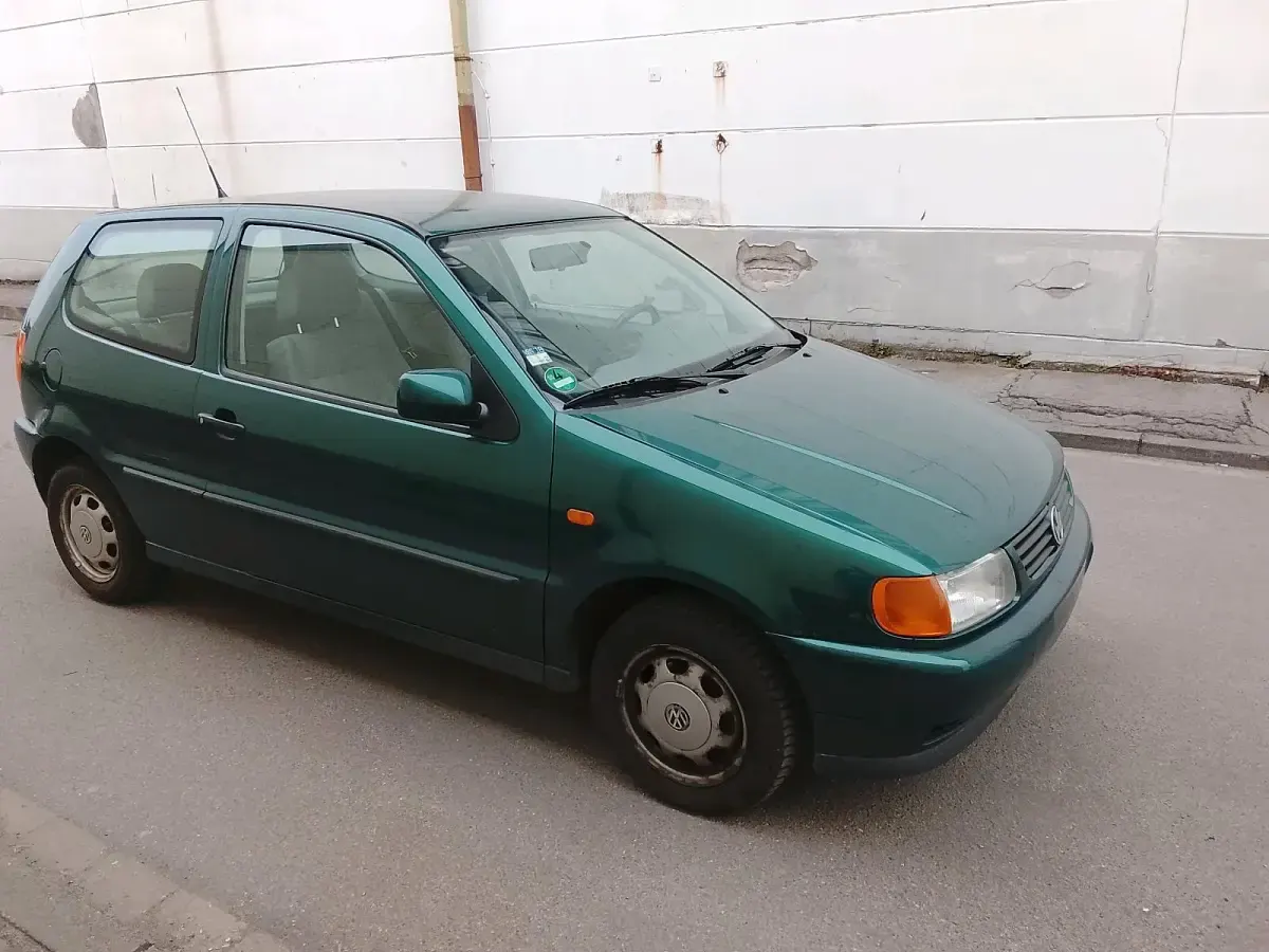 Usata VW Polo 60 CV (44 kW) 1997 Verde Utilitaria