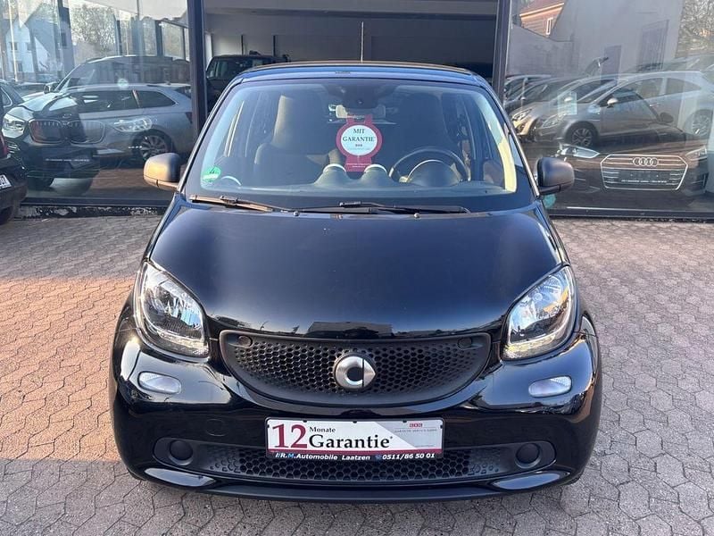 Second-hand Smart ForFour Basis 71 CP (52 kW) 2015 Negru Hatchback