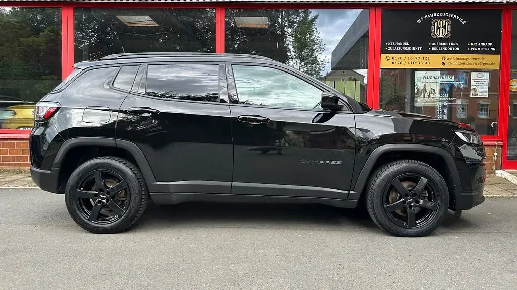 Occasion Jeep Compass Longitude 131 ch (96 kW) 2022 Noir SUV
