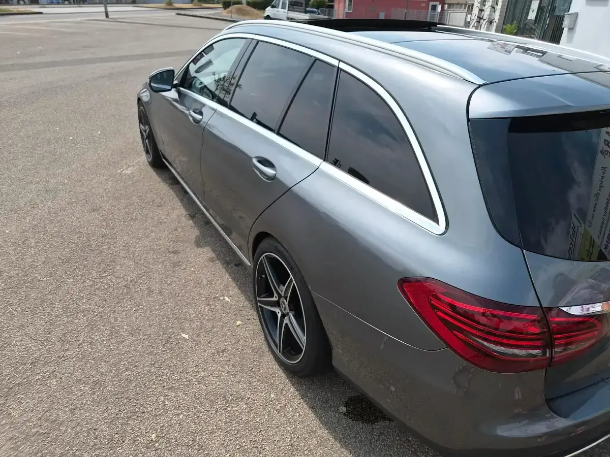 Gebraucht Mercedes 220 194 PS (142 kW) 2019 Grau Kombi