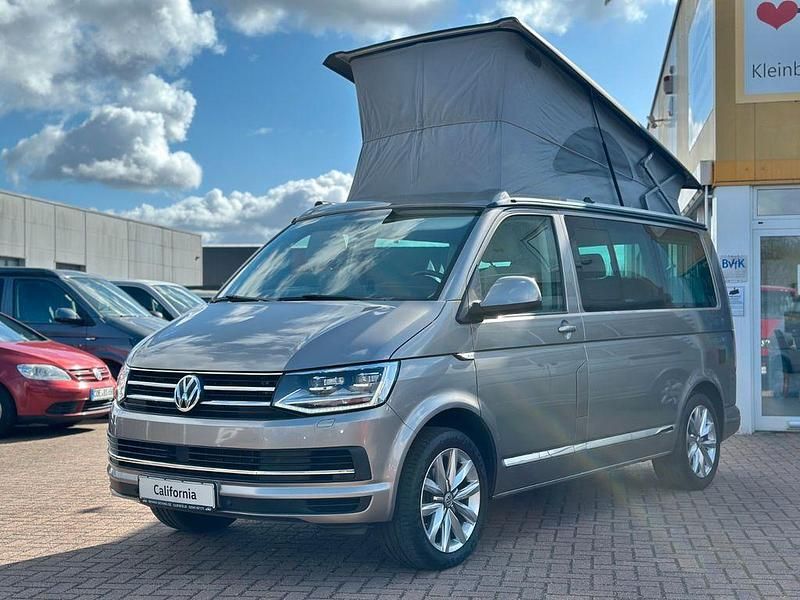 Gebraucht VW California Beach 150 PS (110 kW) 2017 Mojavebeige Van