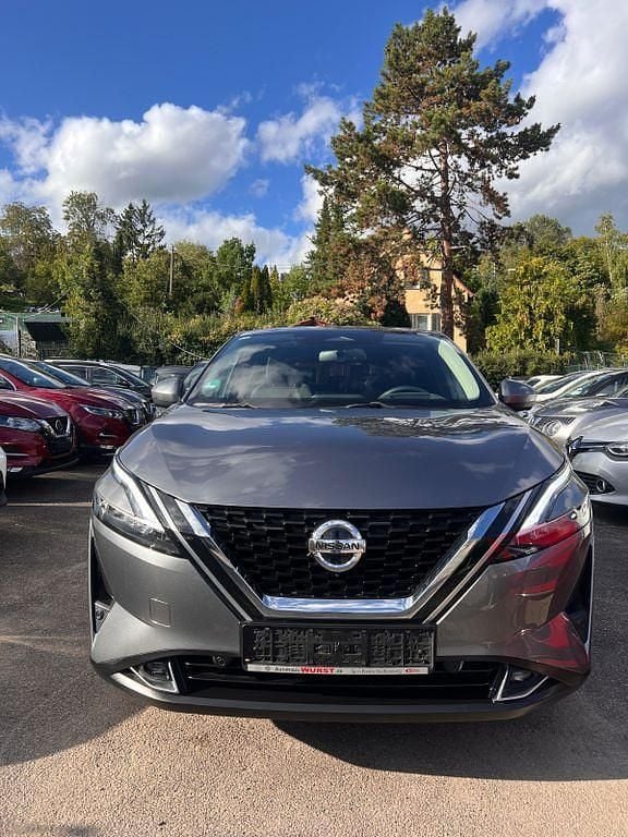 Grau Gebraucht 2022 Nissan Qashqai N-Connecta SUV | 19.999 € (Guter Preis) - Bild 1/4