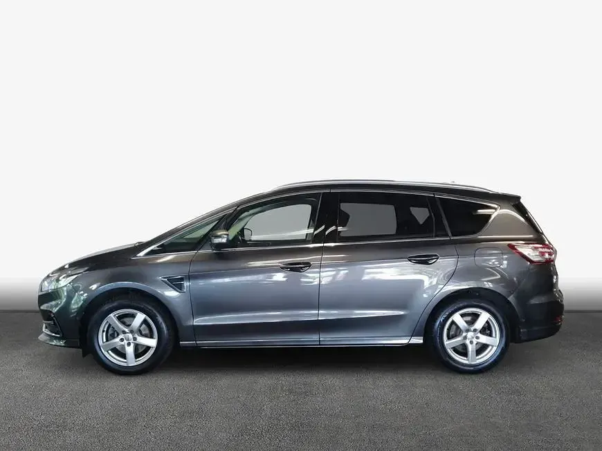 Gebraucht Ford S-MAX Titanium 150 PS (110 kW) 2023 Grau Van / Kleinbus