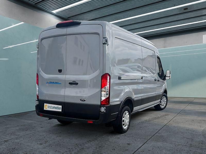 Second-hand Ford E-Transit 135 kW (184 CP) 2024 Gri Van