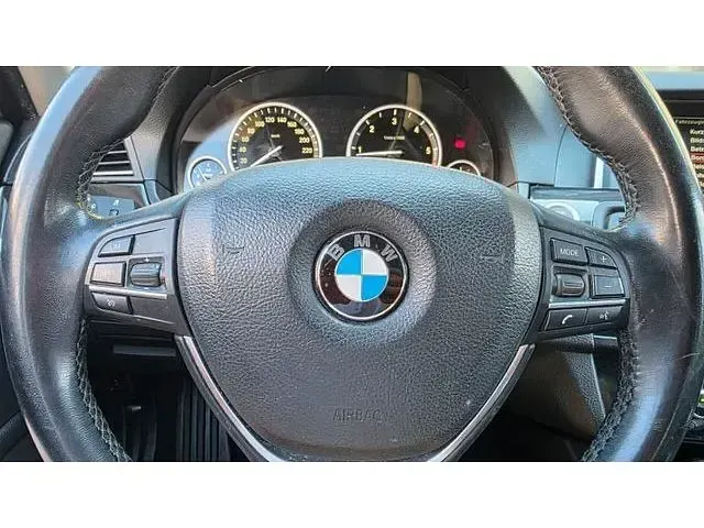 Gebraucht BMW 525 218 PS (160 kW) 2013 Sophistograu Kombi
