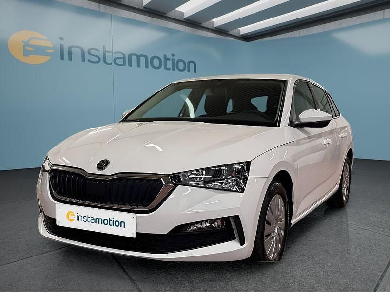 Gebraucht Skoda Scala 95 PS (69 kW) 2021 Weiß Kleinwagen