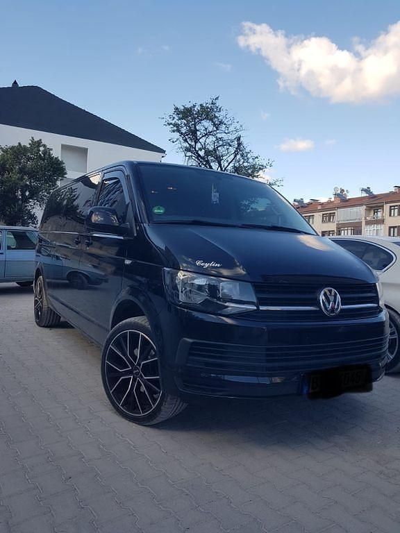 Schwarz Gebraucht 2016 VW T6 Van | 17.500 € (Fairer Preis) - Bild 1/4