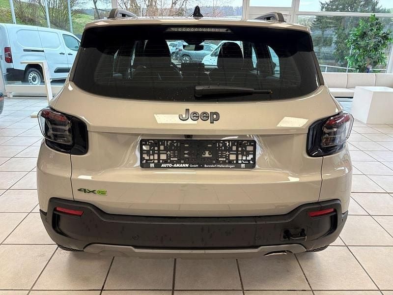 Neu Jeep Avenger 144 PS (105 kW) 2026 Weiss SUV