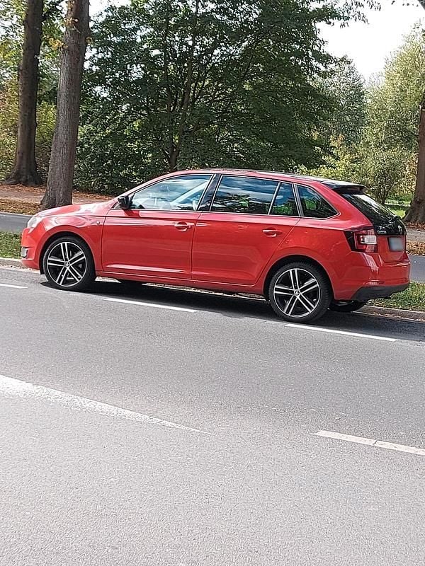 Gebraucht Skoda Rapid 122 PS (89 kW) 2014 Rot Kleinwagen