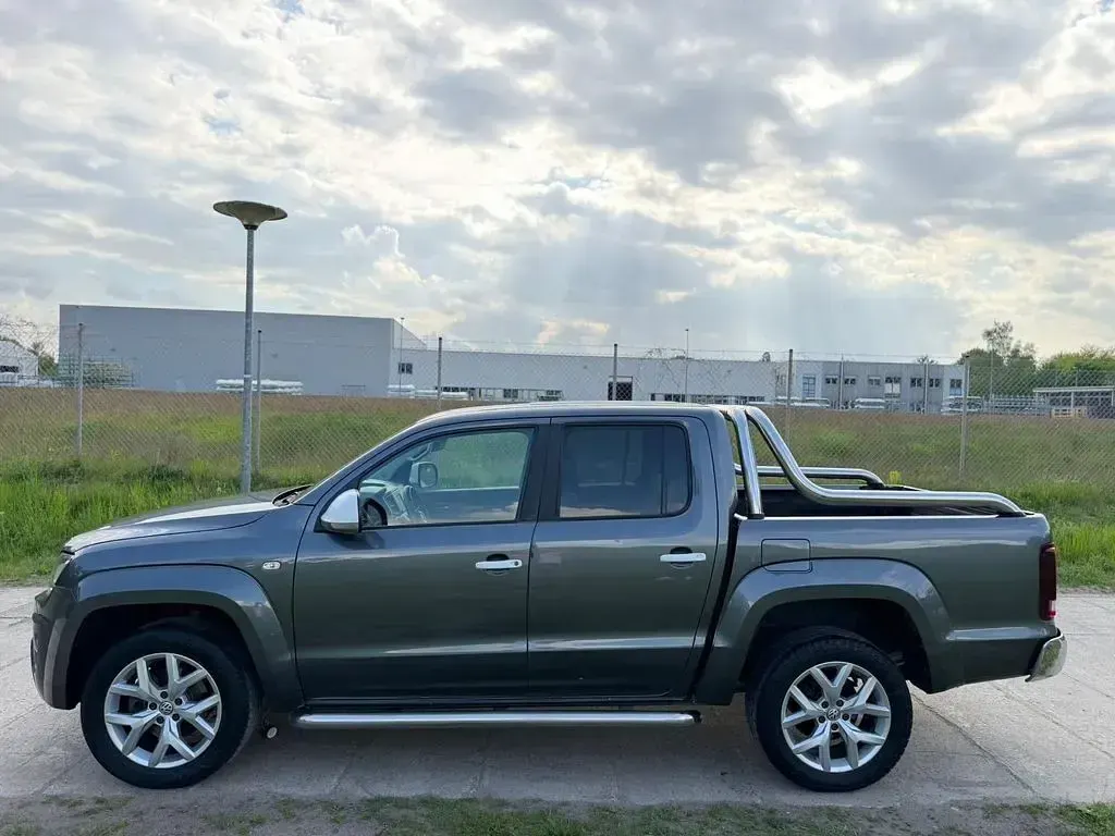 Używany VW Amarok 204 KM (150 kW) 2017 Szary Pickup