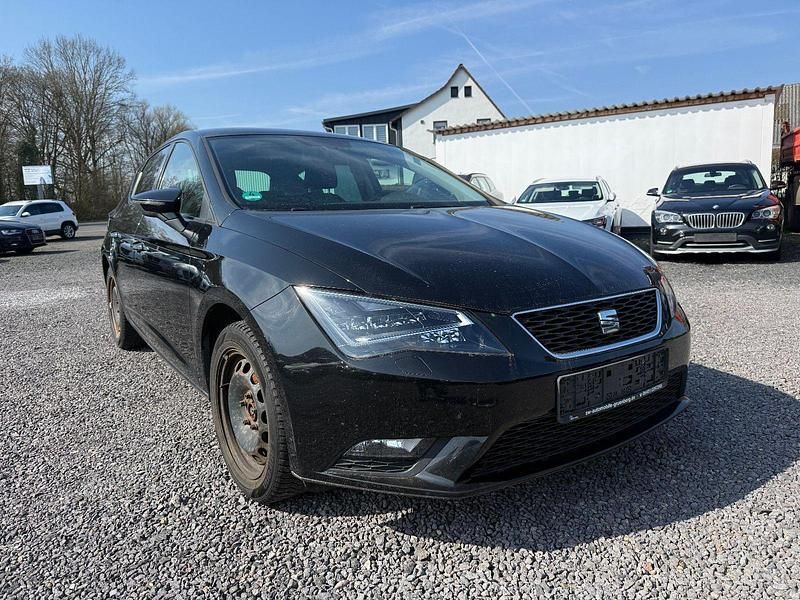 Second-hand Seat Leon Style 105 CP (77 kW) 2015 Negru Berlinǎ
