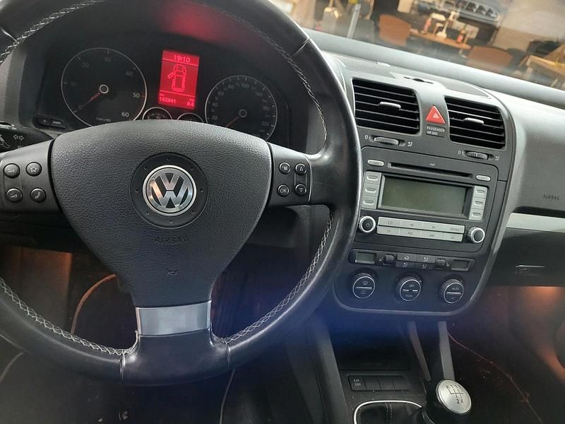 Gebraucht VW Golf VI United 102 PS (75 kW) 2008 Silber Kleinwagen