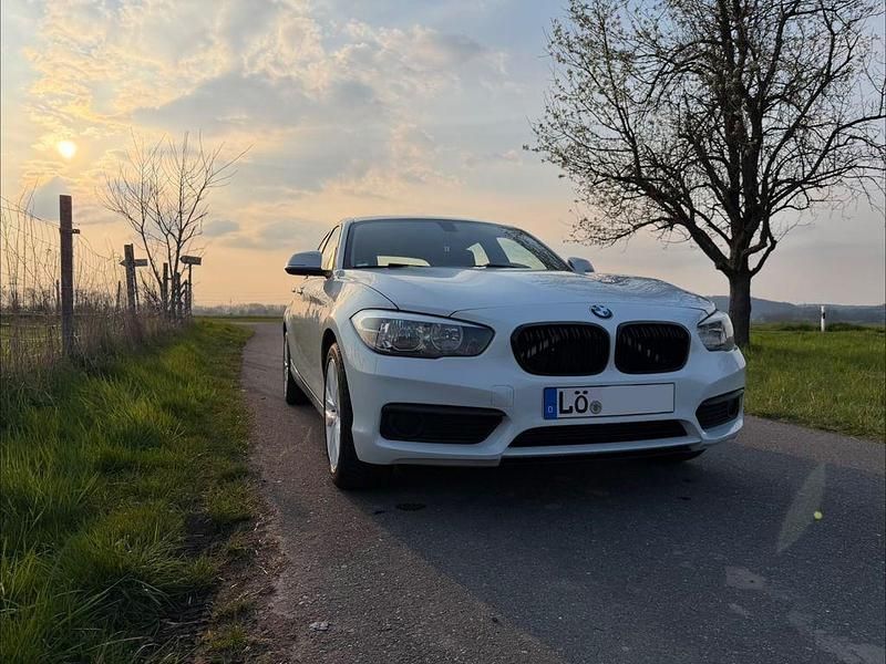 Gebraucht BMW 116 109 PS (80 kW) 2016 Weiß Kleinwagen