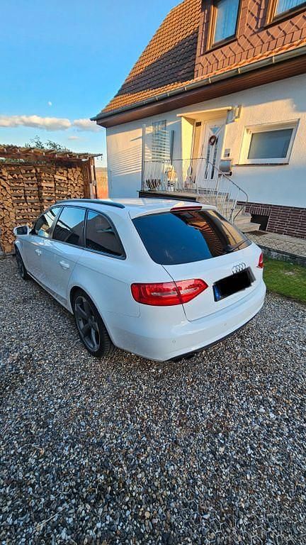 Gebraucht Audi A4 S-Line 177 PS (130 kW) 2012 Weiß Kombi