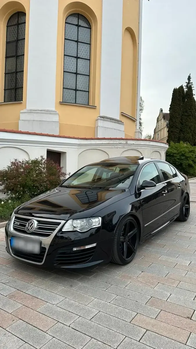 Gebraucht VW Passat R 300 PS (220 kW) 2008 Schwarz Limousine