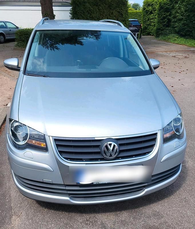 Gebraucht VW Touran 140 PS (102 kW) 2009 Silber Van / Kleinbus