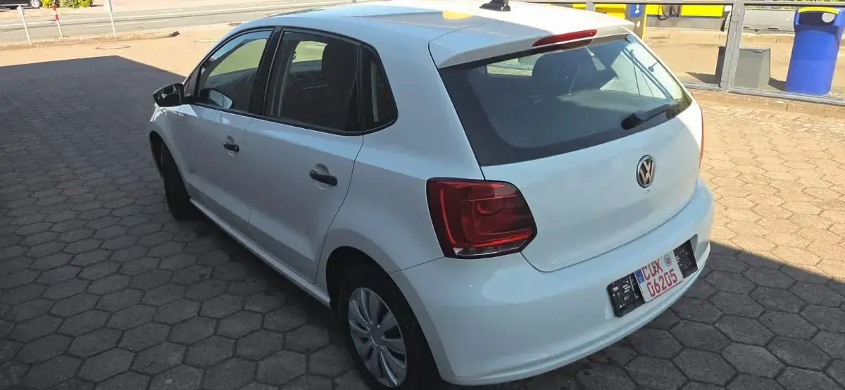 Gebraucht VW Polo 75 PS (55 kW) 2012 Weiß Kleinwagen