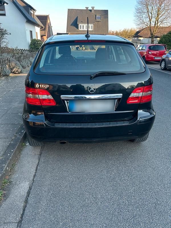 Gebraucht Mercedes B160 95 PS (69 kW) 2011 Schwarz Van / Kleinbus